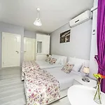 Taksim Square Seven 3*