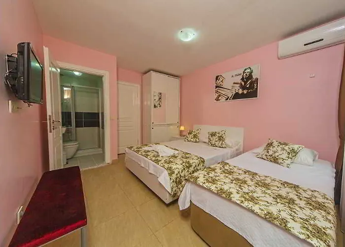 Hotel Taksim Square Seven 3*