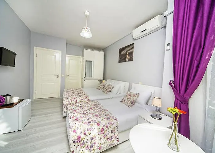 Taksim Square Seven 3*