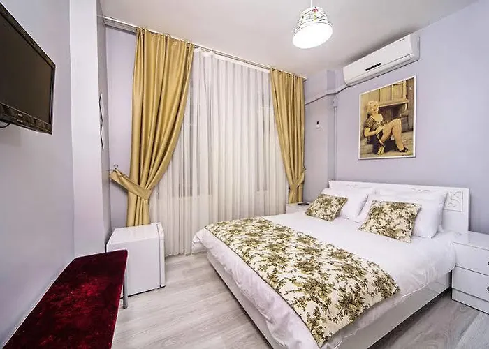 Hotel Taksim Square Seven