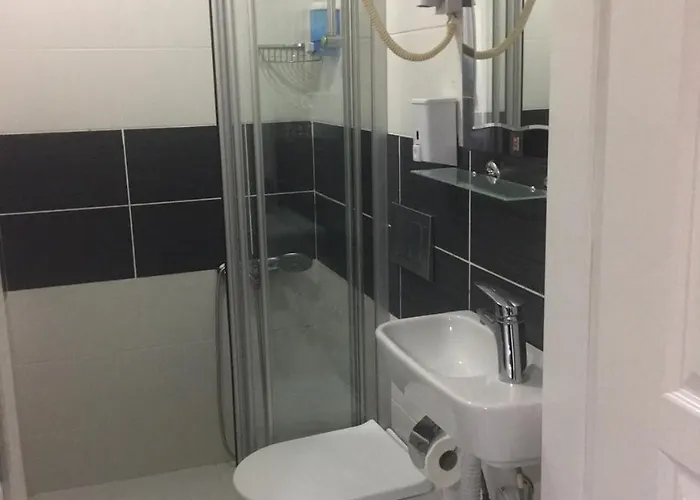 Taksim Square Seven 3*