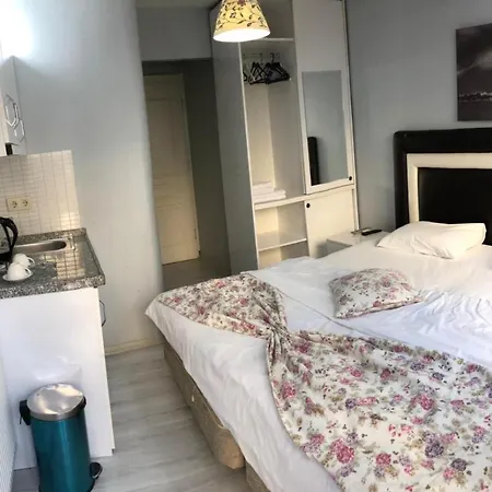 Taksim Square Seven Отель Стамбул